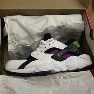 nike Hirachi runs size 7